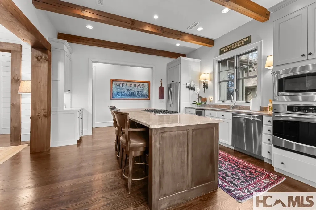 210 Hearth Stone Way Cashiers NC 28717