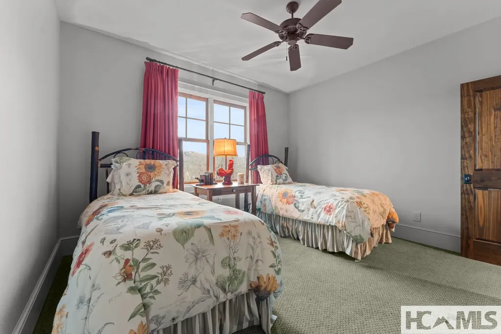 210 Hearth Stone Way Cashiers NC 28717