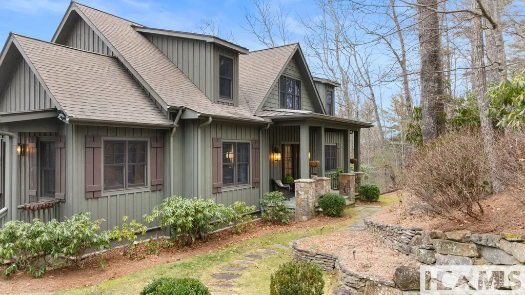 210 Hearth Stone Way Cashiers NC 28717