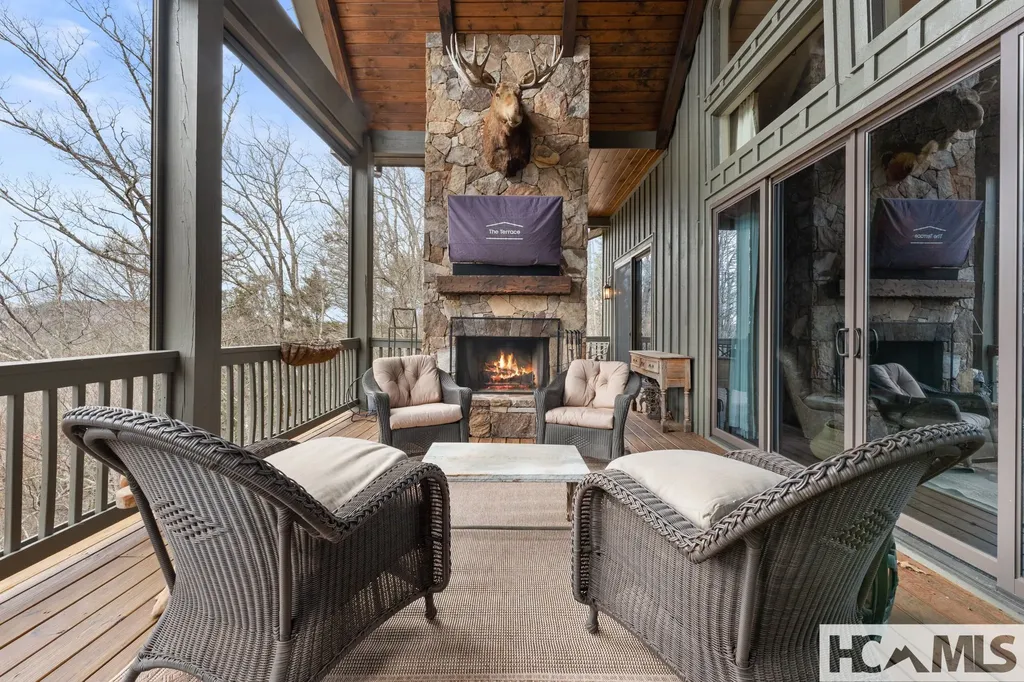 210 Hearth Stone Way Cashiers NC 28717