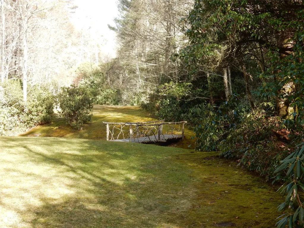 85 Fishing Village Lane Cullowhee NC 28723