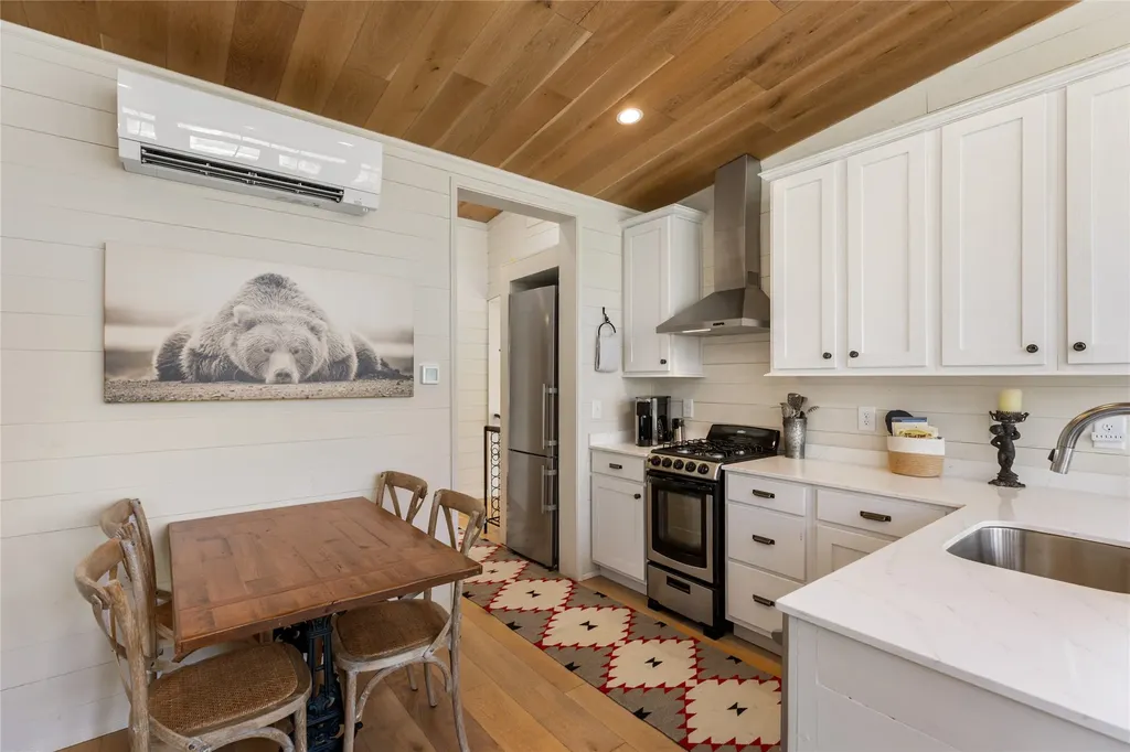 111 Moonstone Loop Highlands NC 28741