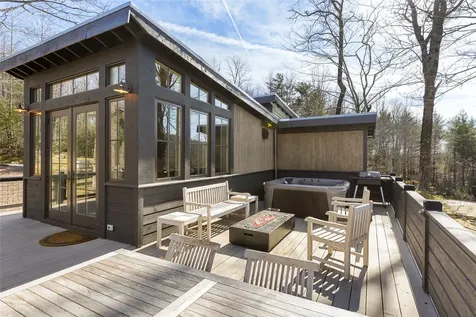 111 Moonstone Loop Highlands NC 28741