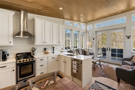 111 Moonstone Loop Highlands NC 28741