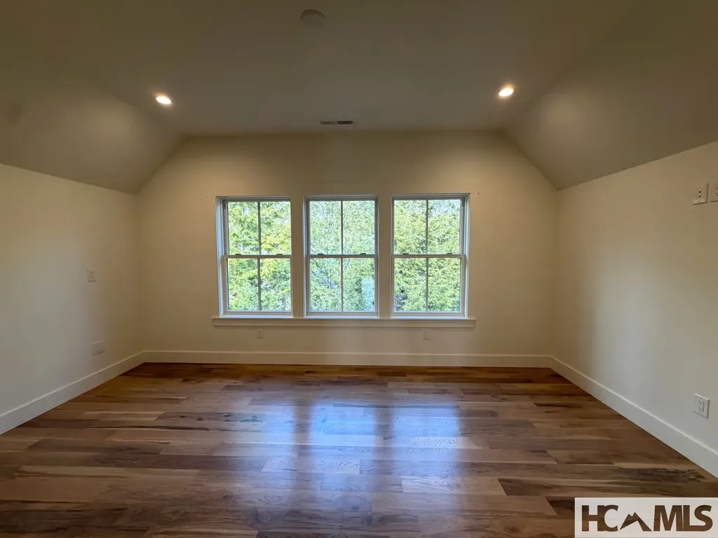 33 Cottage Walk Cashiers NC 28717