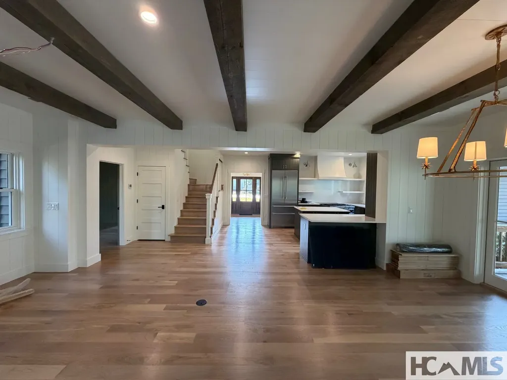 33 Cottage Walk Cashiers NC 28717