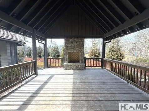 33 Cottage Walk Cashiers NC 28717