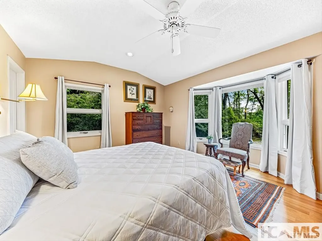 796 Hawk Mountain Road Lake Toxaway NC 28747