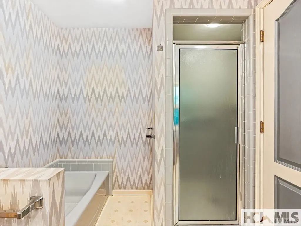 796 Hawk Mountain Road Lake Toxaway NC 28747