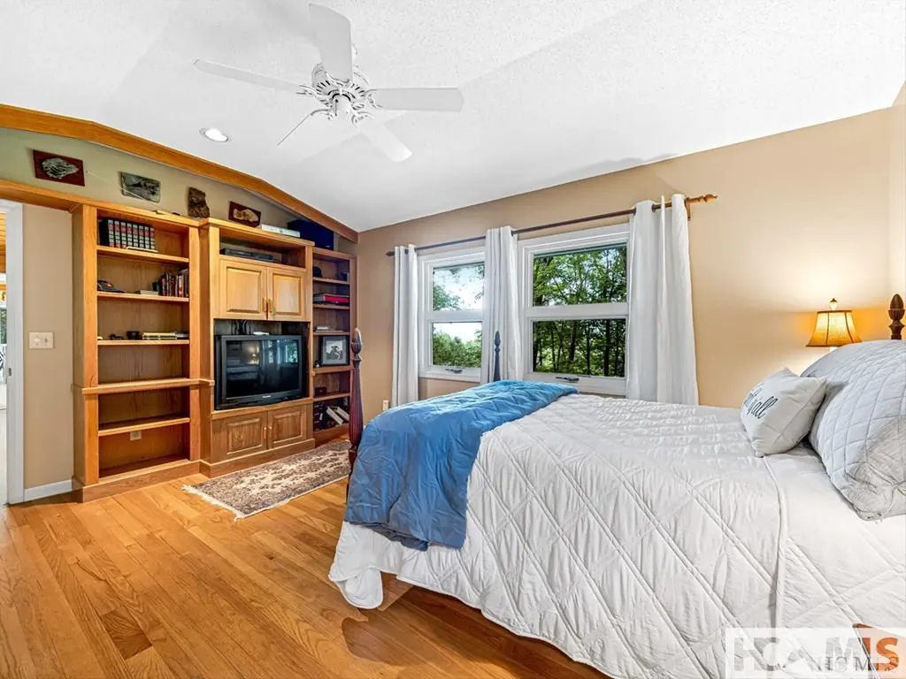 796 Hawk Mountain Road Lake Toxaway NC 28747