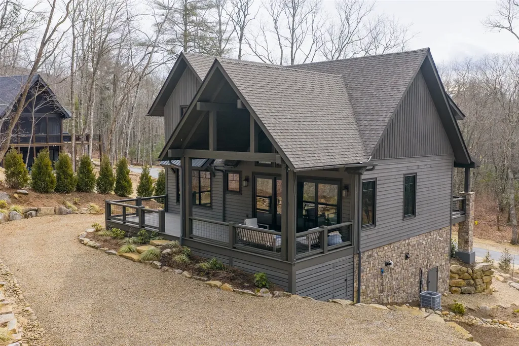 11 E. Fish Camp Glenville NC 28736