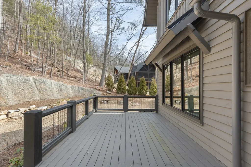 11 E. Fish Camp Glenville NC 28736