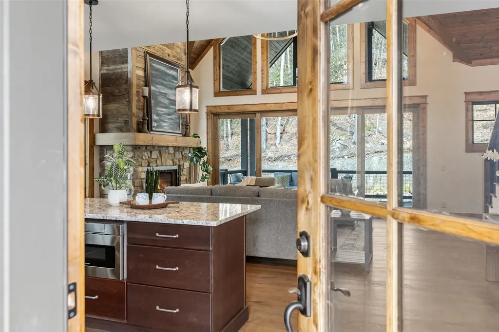 11 E. Fish Camp Glenville NC 28736