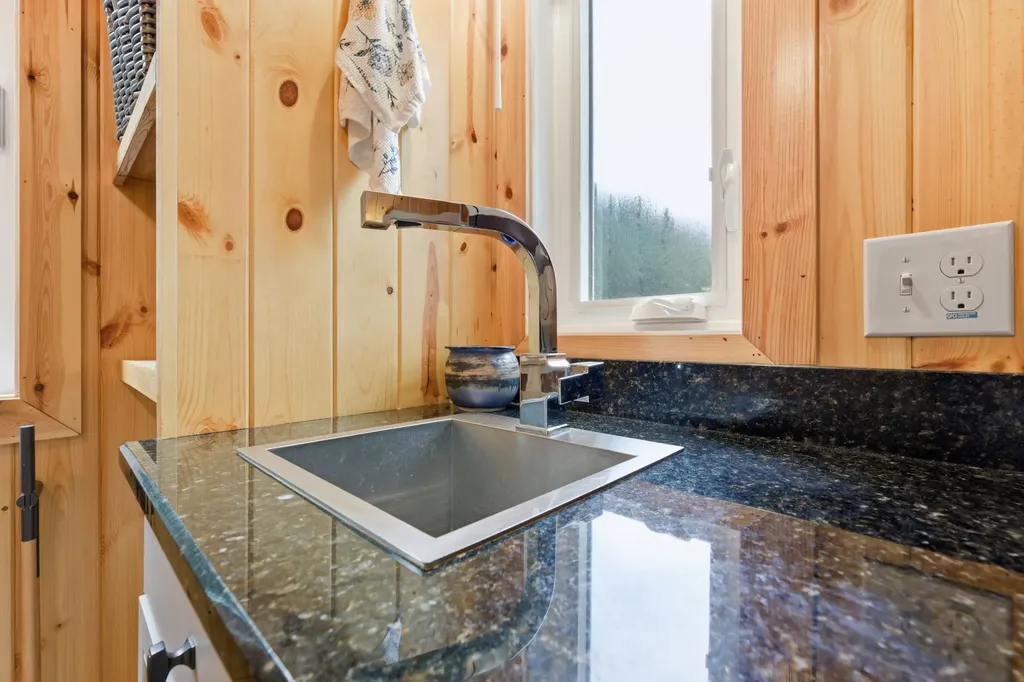 37 Coach Club Highlands NC 28741