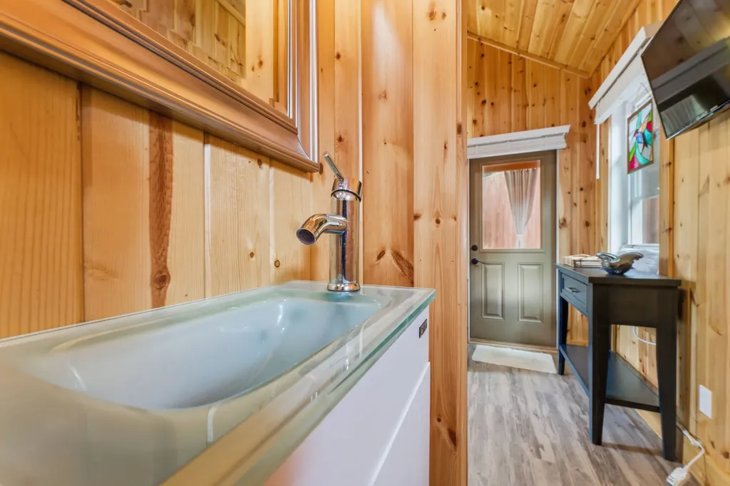 37 Coach Club Highlands NC 28741