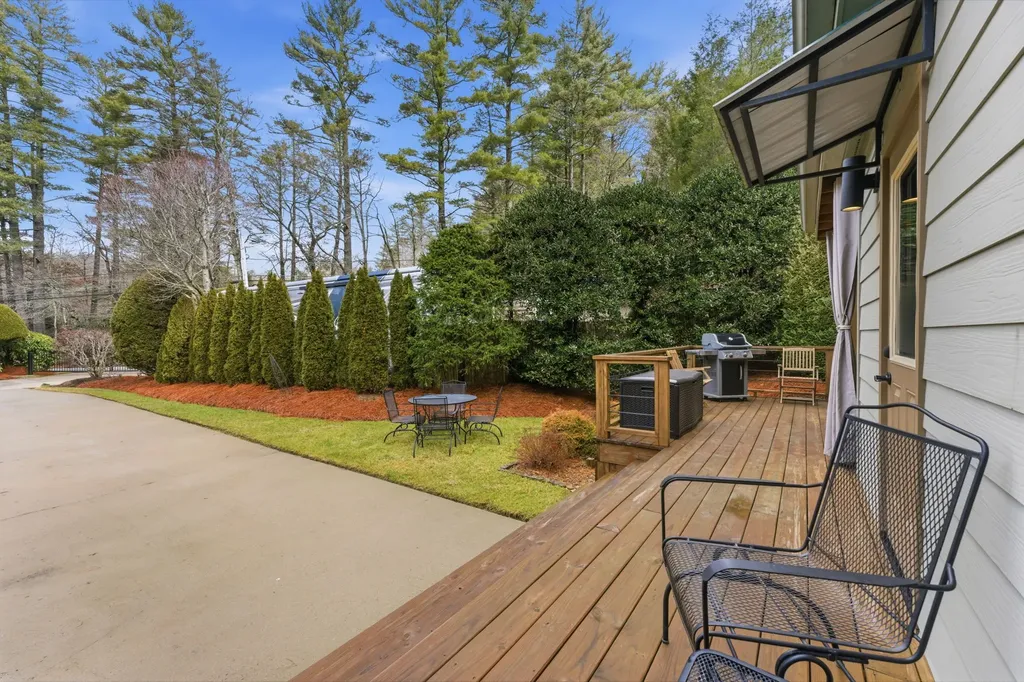 37 Coach Club Highlands NC 28741