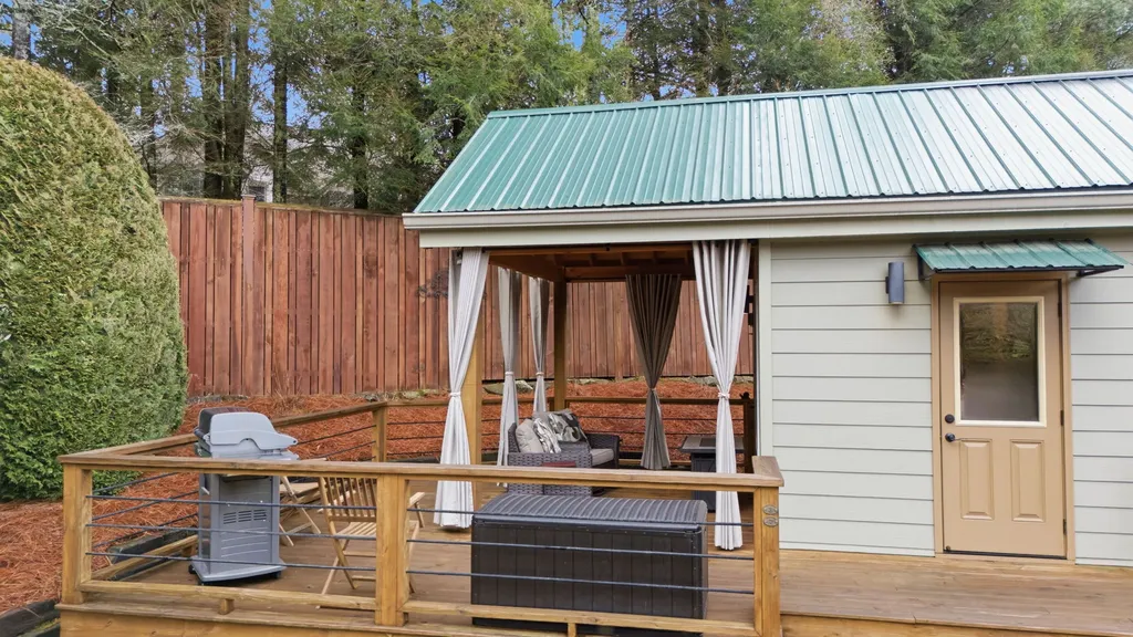 37 Coach Club Highlands NC 28741