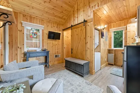 37 Coach Club Highlands NC 28741