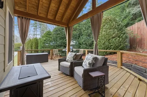 37 Coach Club Highlands NC 28741