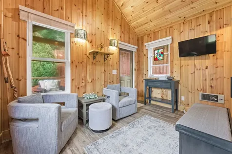 37 Coach Club Highlands NC 28741