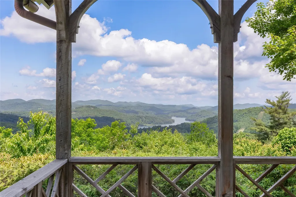 159 Kerry Hill Road Cashiers NC 28717