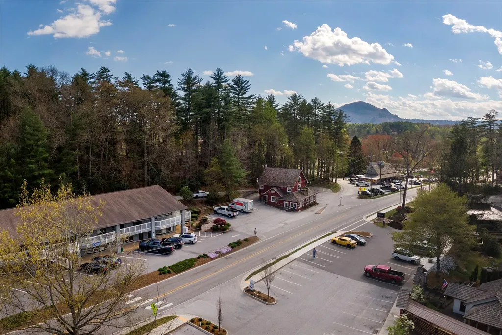 130 Highway 64 E Cashiers NC 28717