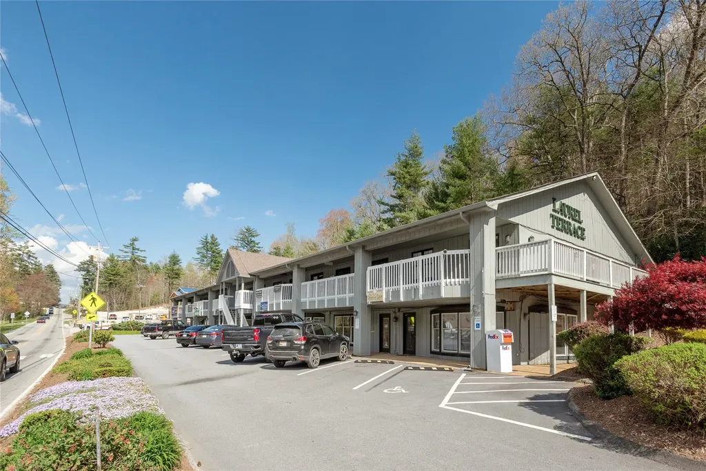 130 Highway 64 E Cashiers NC 28717