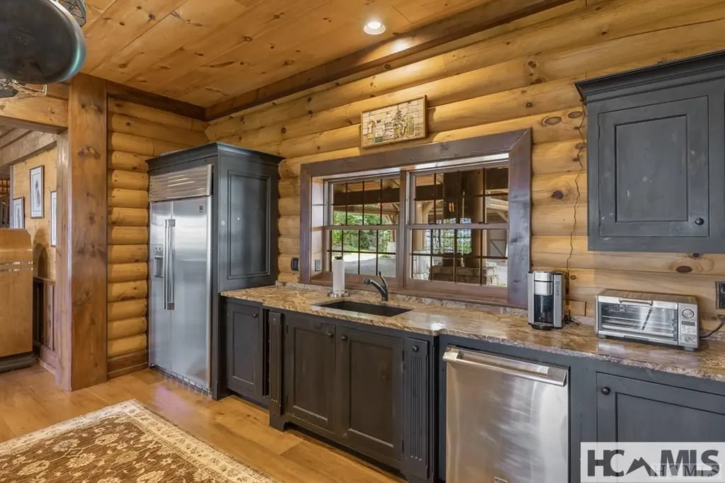 764 Hardscrabble Ridge Road Highlands NC 28741