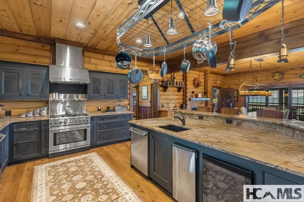 764 Hardscrabble Ridge Road Highlands NC 28741