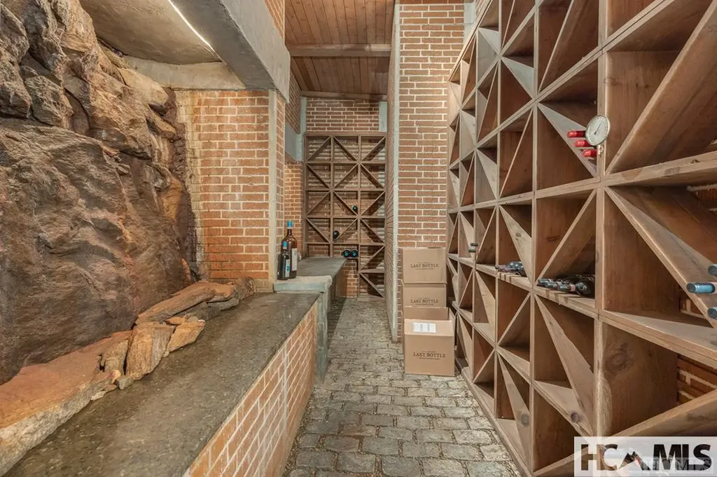 764 Hardscrabble Ridge Road Highlands NC 28741