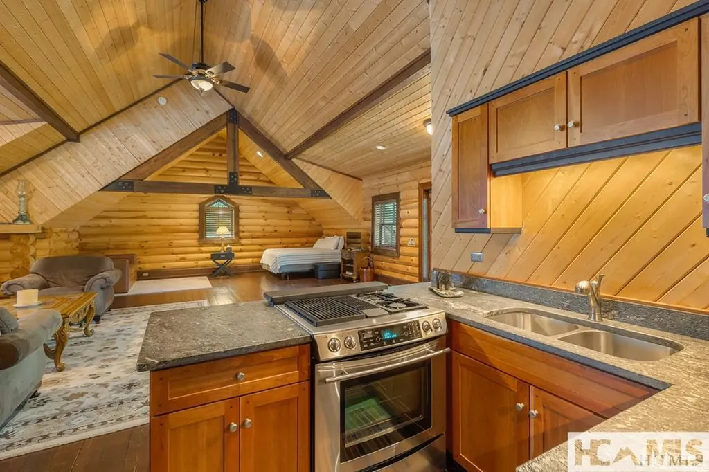 764 Hardscrabble Ridge Road Highlands NC 28741