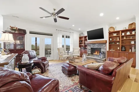 789 Chapel Cove Circle Franklin NC 28734