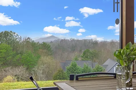 789 Chapel Cove Circle Franklin NC 28734