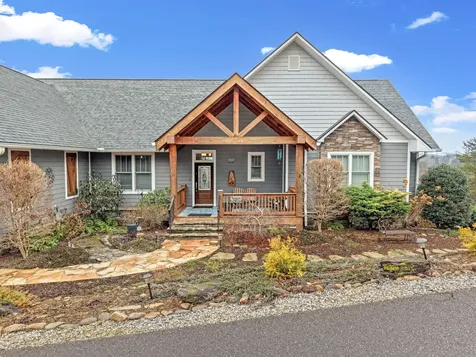 789 Chapel Cove Circle Franklin NC 28734