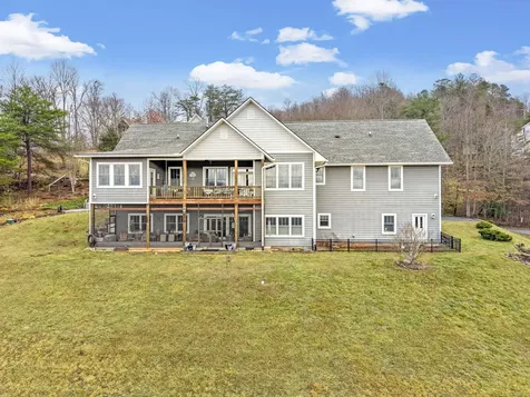 789 Chapel Cove Circle Franklin NC 28734