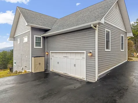 789 Chapel Cove Circle Franklin NC 28734