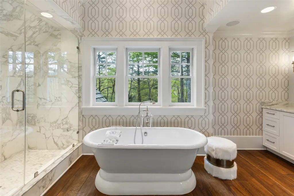 1877 Bowery Road Highlands NC 28741