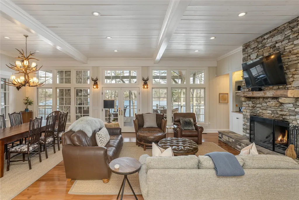 14 Old Cave Lane Cullowhee NC 28723