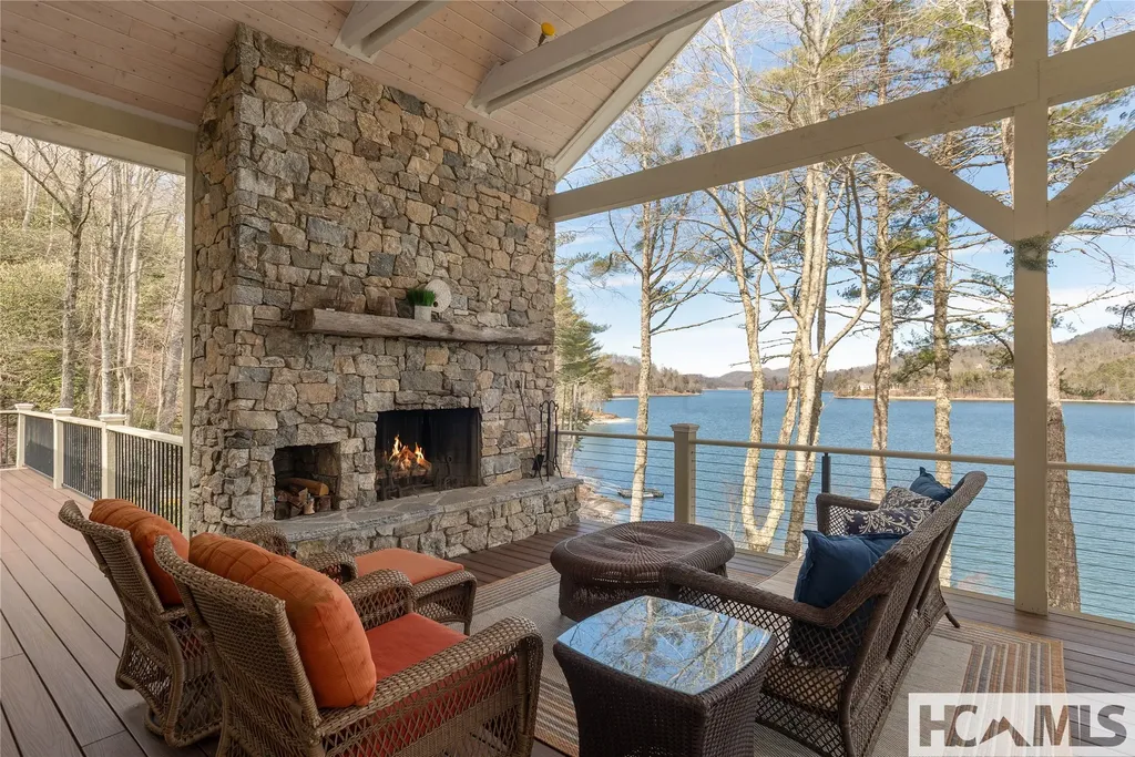 14 Old Cave Lane Cullowhee NC 28723