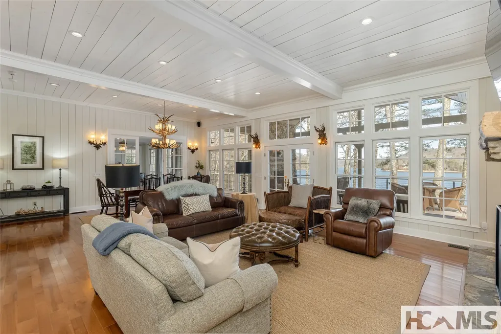 14 Old Cave Lane Cullowhee NC 28723