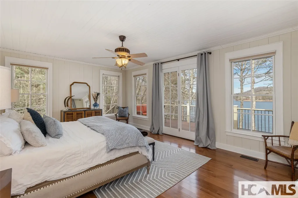 14 Old Cave Lane Cullowhee NC 28723