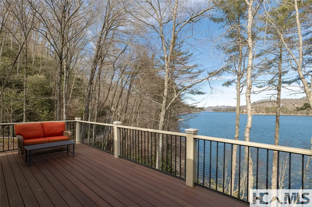 14 Old Cave Lane Cullowhee NC 28723