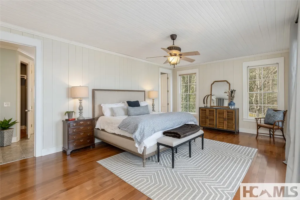 14 Old Cave Lane Cullowhee NC 28723