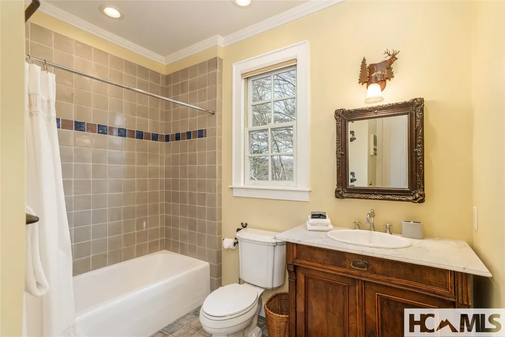 14 Old Cave Lane Cullowhee NC 28723