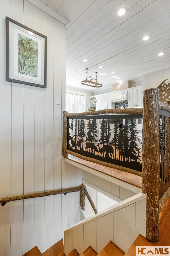 14 Old Cave Lane Cullowhee NC 28723