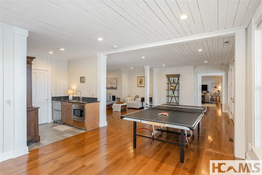 14 Old Cave Lane Cullowhee NC 28723