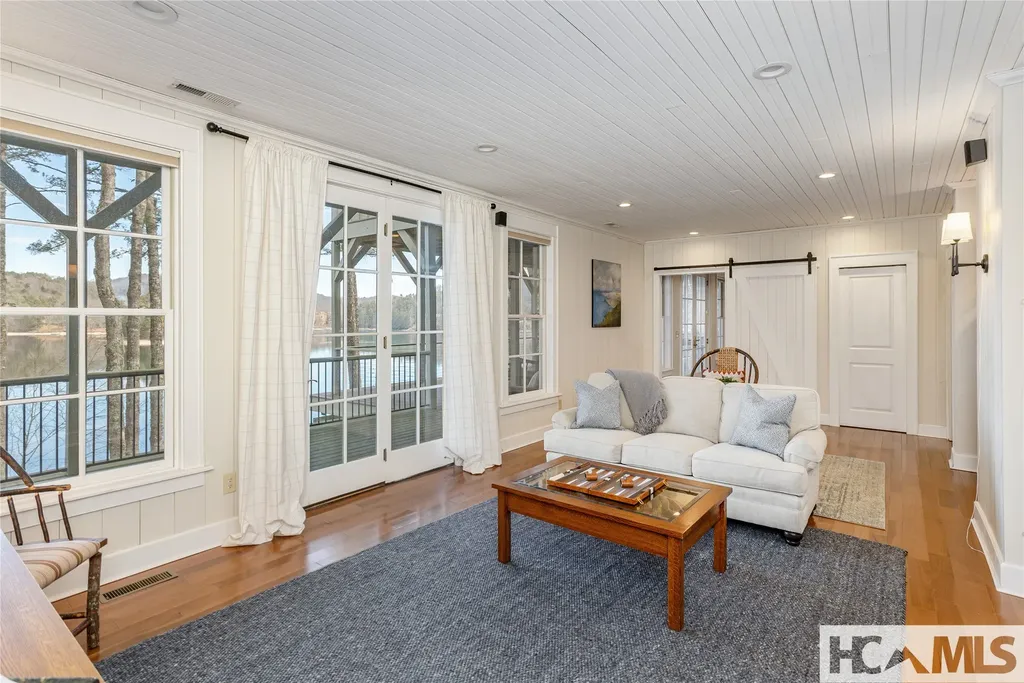 14 Old Cave Lane Cullowhee NC 28723