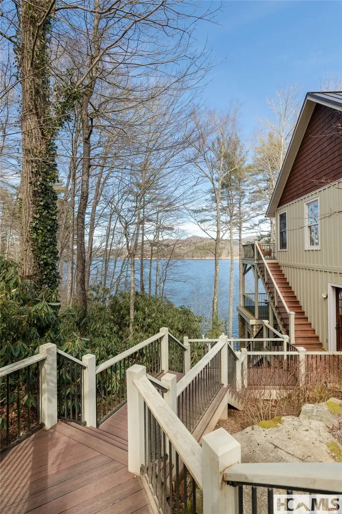 14 Old Cave Lane Cullowhee NC 28723