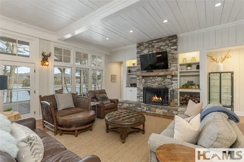 14 Old Cave Lane Cullowhee NC 28723