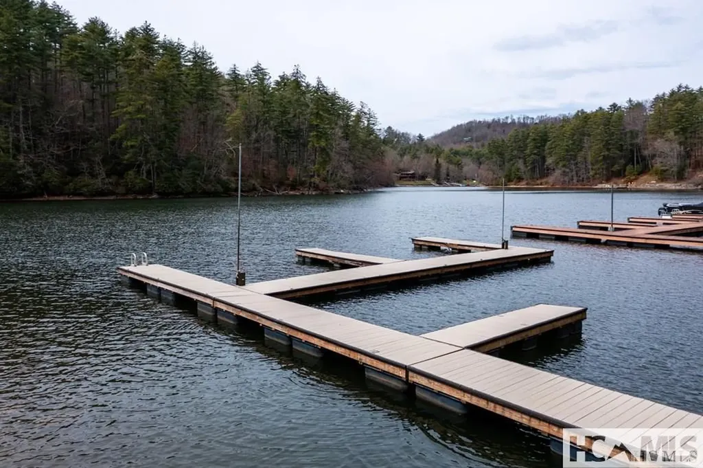 1 Quiet Water Cove Cullowhee NC 28723